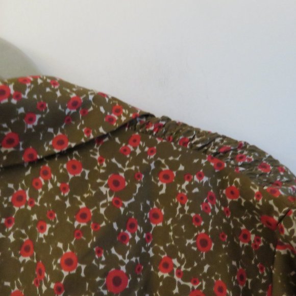 Floral Button-Up Dress - Picture 13 of 16